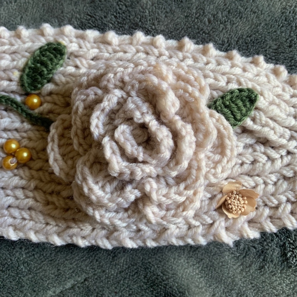 Chunky Flower and Gem Tie Headwrap​ - Picture 3 of 5